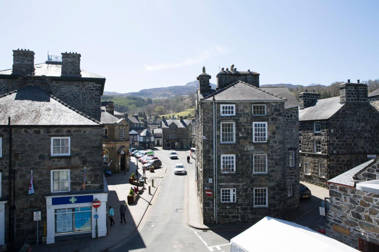 Royal Ship Hotel Dolgellau Bagian luar foto